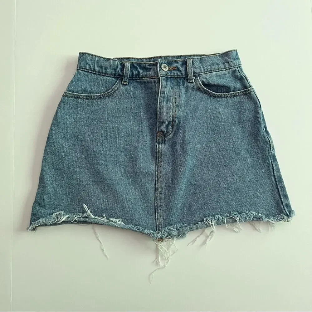 John Galt Denim Skirt‎ Small 100% Cotton Blue Jean Mini Skirt Distressed Raw Hem